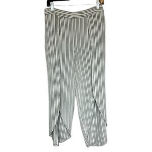 Lost & Wander Capri Pants Women's Size Large